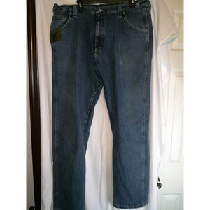 Wrangler Classic Straight Leg Denim Jeans Medium Wash‎ Casual Comfort Fit 40x32
